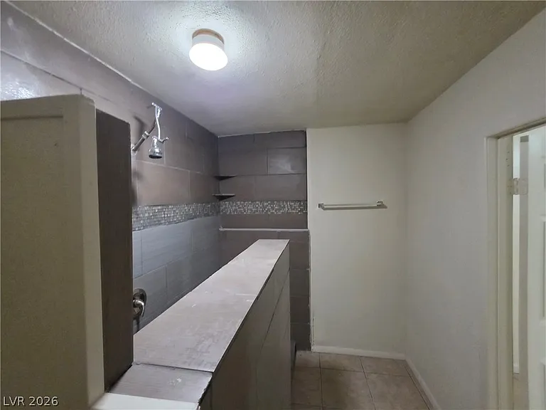910 Magnolia Ave — Photo 48