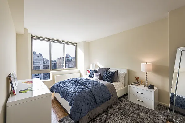 Rented by Chelsea Tower | media 1