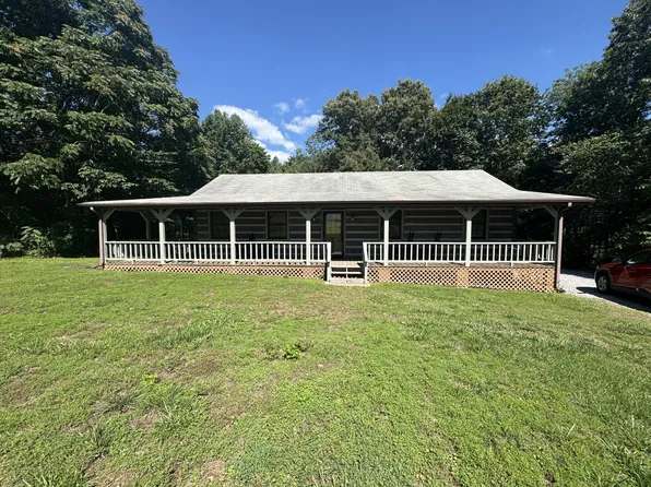 312 Grand View Dr, Smithville, TN 37166