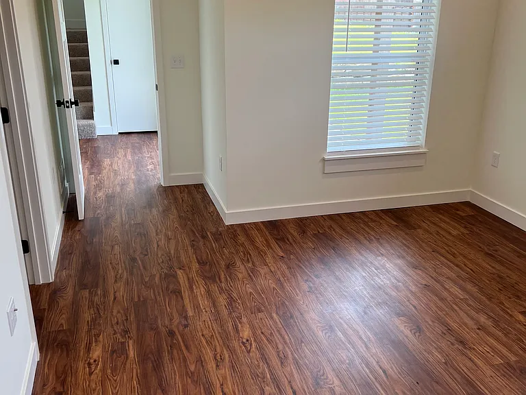 2526 Arlene Pl — Photo 9
