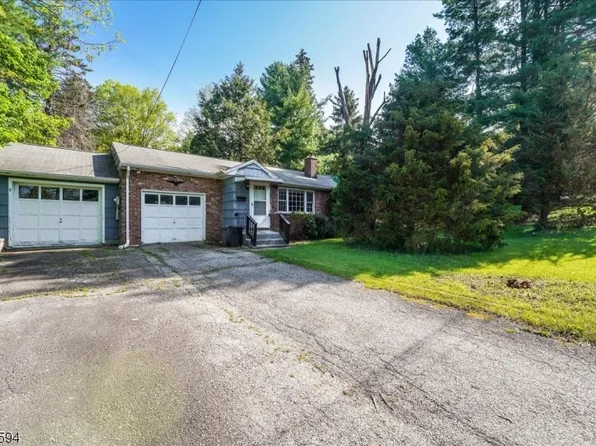 9 Wilson Dr, Ogdensburg Boro, NJ 07439