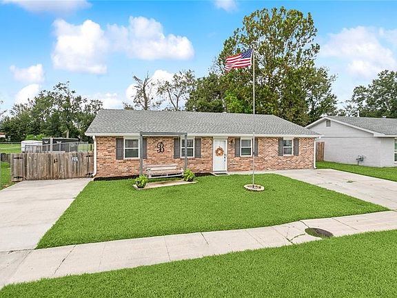 2nd image of 2804 Sieglinde Ct