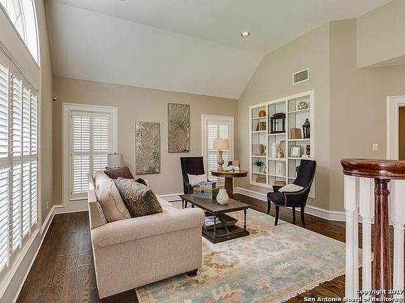 4th image of 9 Inwood Cliffs Dr