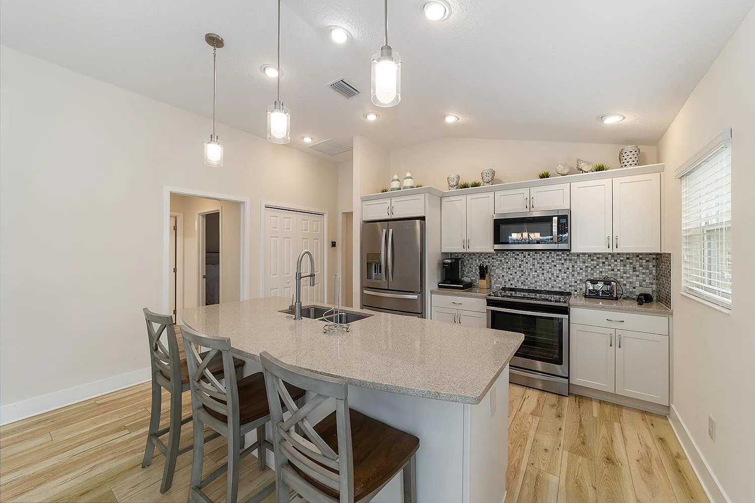 3563 Essex Ct — Photo 4