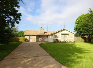 7935 Lumber Jack Dr, Houston, TX 77040