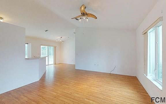 5th image of 102 Smith Trl