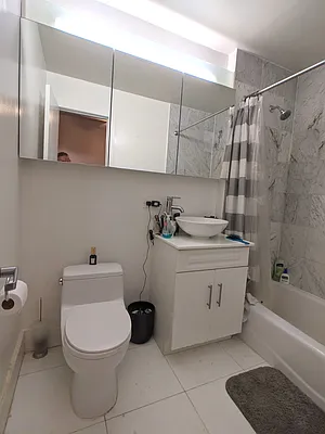 Rented by Mirador Real Estate | media 22