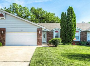1618 Lienemann Dr, Saint Peters, MO