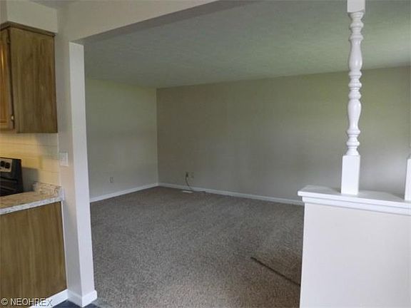 2nd image of 36268 N Riverview Dr
