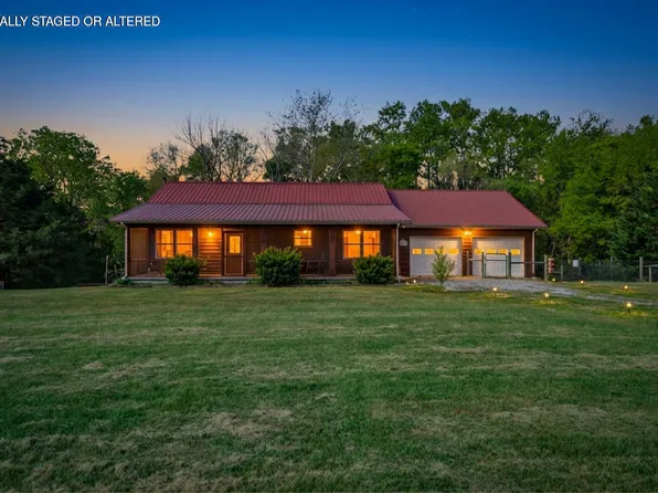 137 Whirlwind Ln, Pikeville, TN 37367
