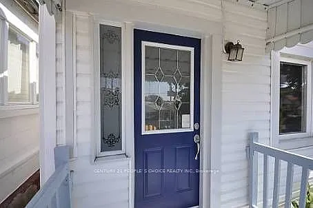 579 Northcliffe Blvd E — Photo 2