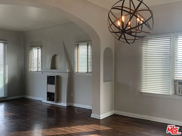 259 S Elm Dr — Photo 5