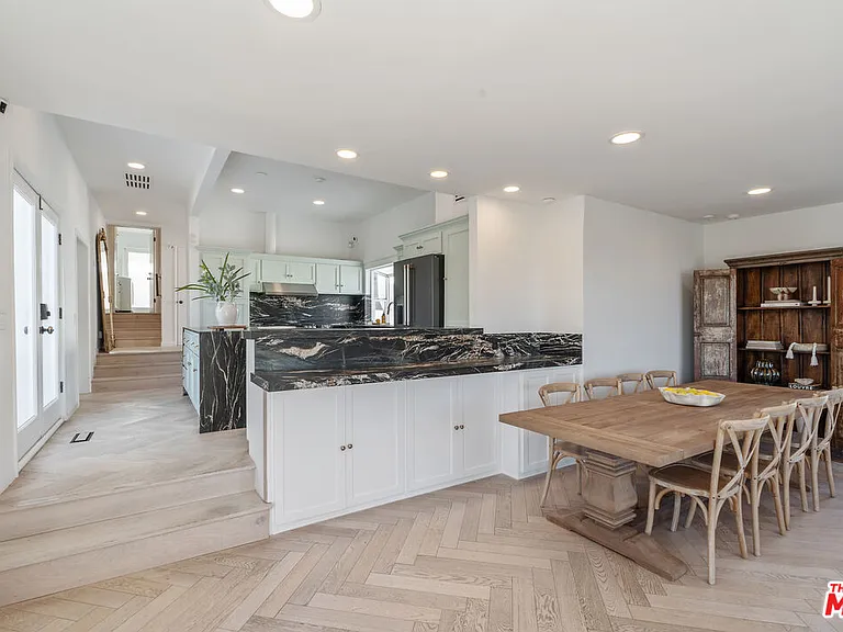 3479 Wonder View Dr — Photo 11