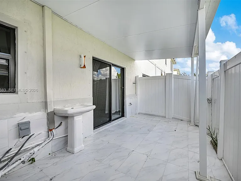 1130 SW 6th Ct — Photo 18