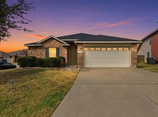1613 Grassy View Dr, Fort Worth, TX 76177