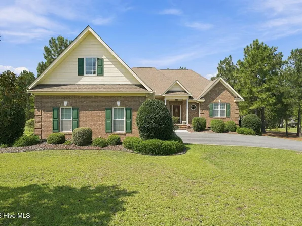 122 Beacon Ridge Drive, Seven Lakes, NC 27376