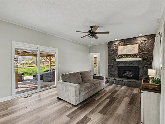 4th image of 3030 Park Haven Blvd