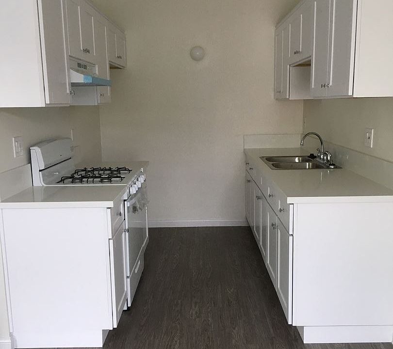1st image of 10235 Darby Ave APT 2