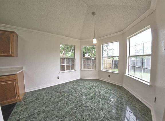 4th image of 6608 Pecanwood Dr