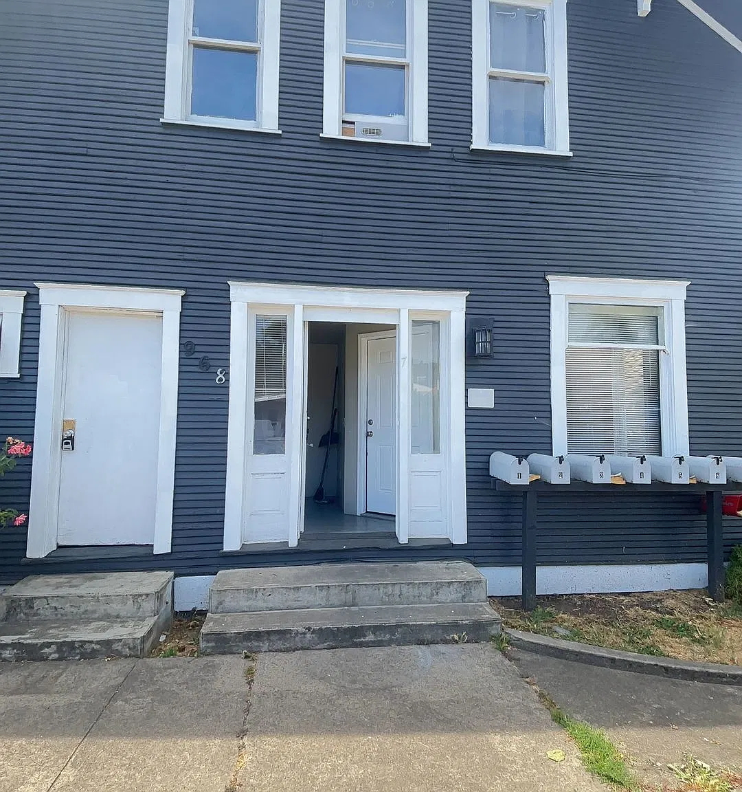 HA-0000 | 958 & 968 SE Pine St 1-7 — Photo 1