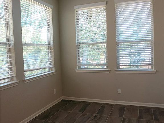 4th image of 148 Axlewood Ct
