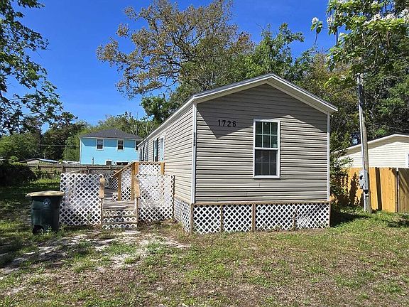 2nd image of 1726 Bermuda Rd