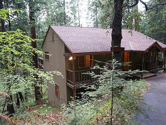 1st image of 3226 Pine Lake Dr