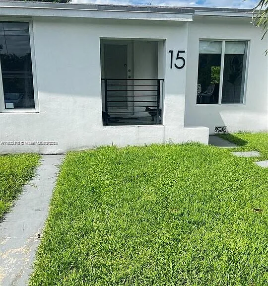15 NW 52nd St — Photo 2
