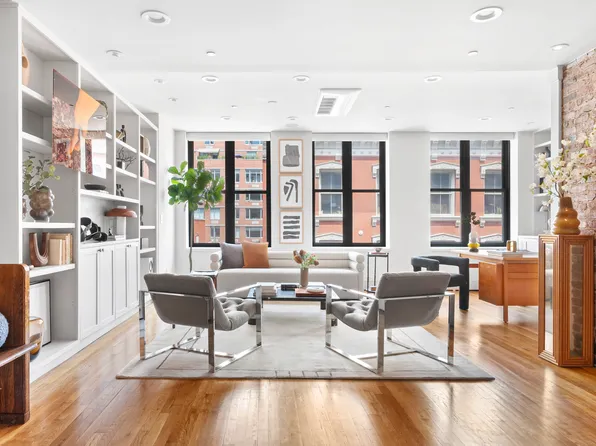 120 West 20th Street image 1 of 13