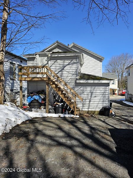 3rd image of 6 E Clinton Street