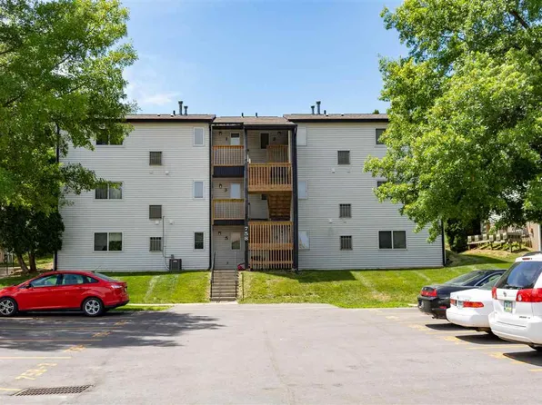 758 Westwinds Dr APT 1, Iowa City, IA 52246