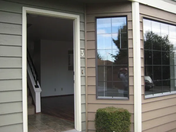 1111 90th St SW APT 3, Everett, WA 98204