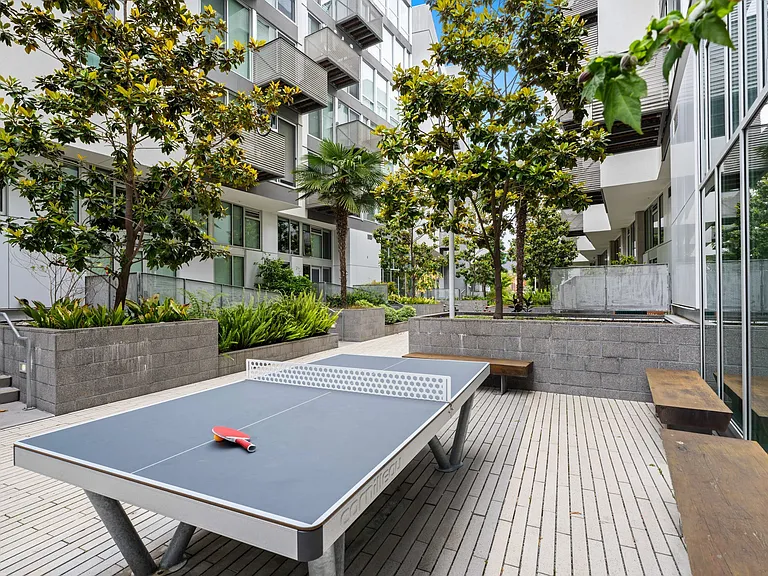 Courtyard Space at L Seven Apartments in San Francisco, CA 94103