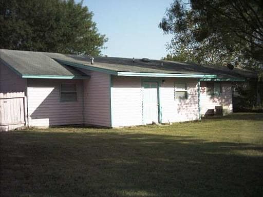 3rd image of 8601 LITTLE BEAVER DR