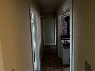 145 Cottage St #3, Warwick, RI 02886