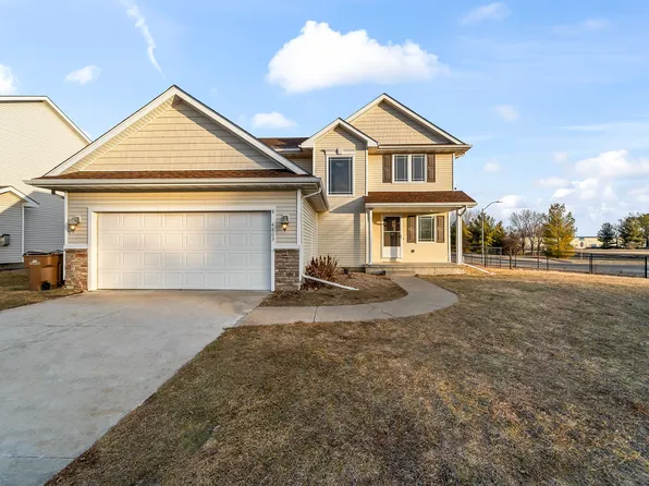 4803 Sunshine Cir, Johnston, IA 50131