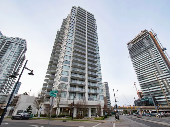 602 Como Lake Ave #1101, Coquitlam, BC V3J 0G2