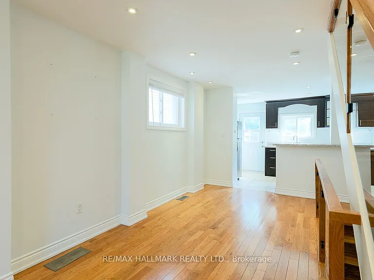 527 Craven Rd — Photo 12
