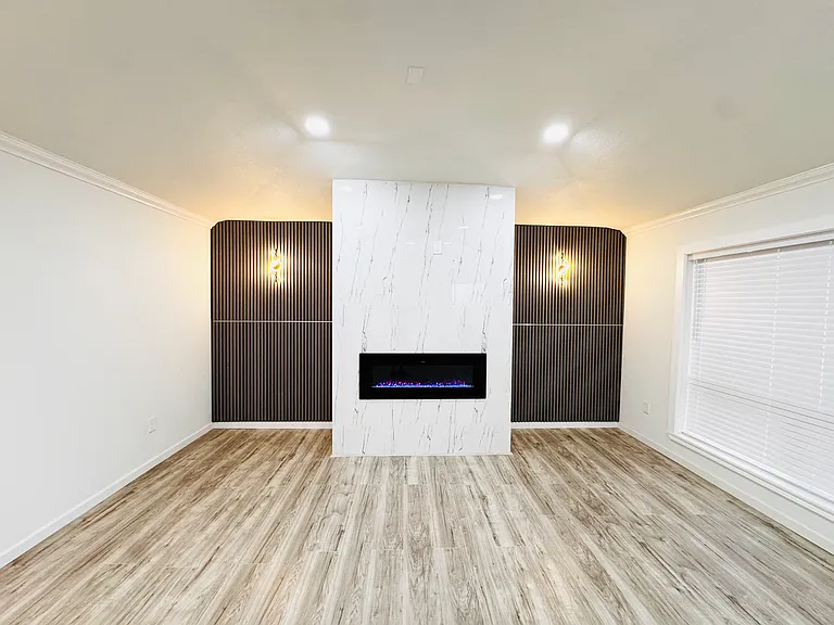 2326 Briarview Dr #1 — Photo 3