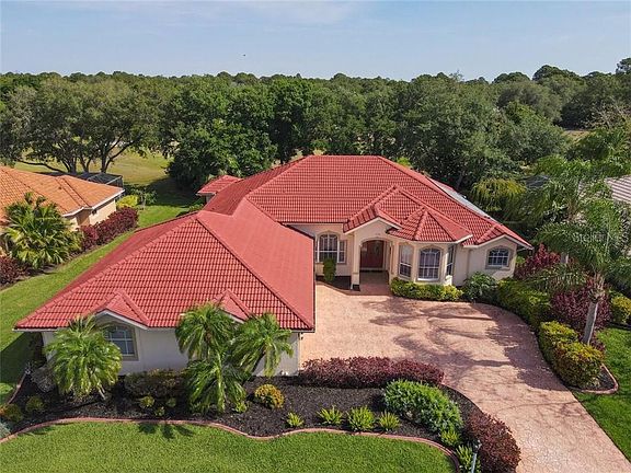 2nd image of 1750 Queen Palm Way
