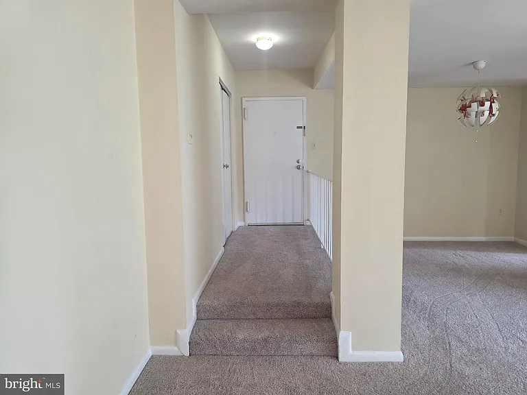 15609 Dorset Rd #201 — Photo 3