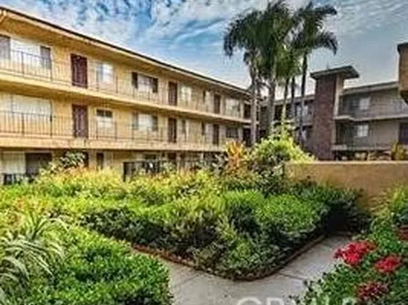 8505 Columbus Ave Unit 111, North Hills, CA 91343