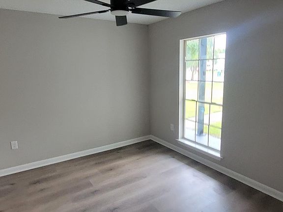 New Floors and Pictures
