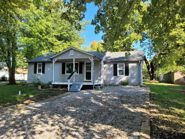 7504 N Green Meadows Est, Fairland, IN 46126