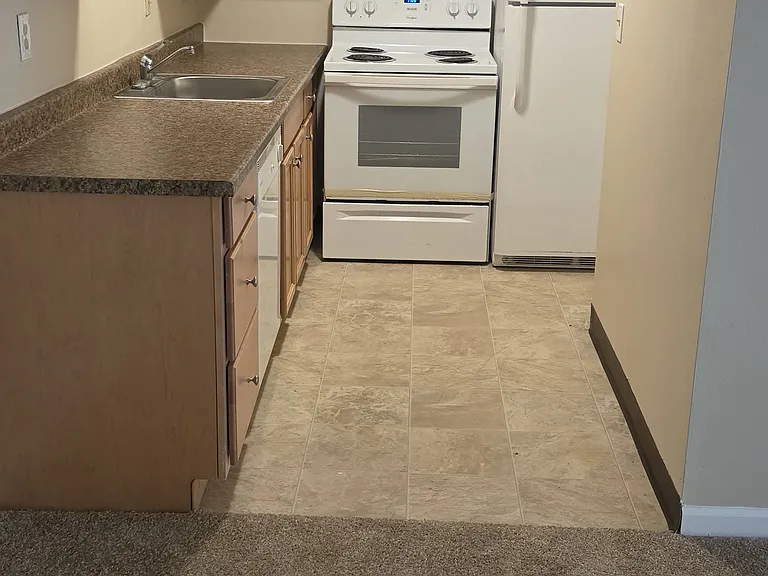 4725 SW 139th Ave #2 — Photo 3