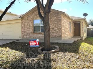341 Prickly Pear Dr, Cibolo, TX 78108
