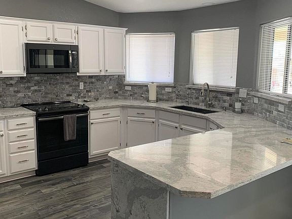 2nd image of 3549 Mockingbird Dr