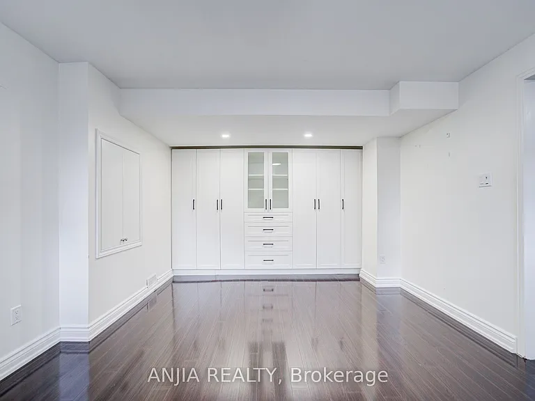 15 Ross Shiner Ln — Photo 4