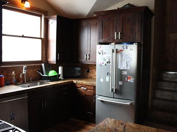 2nd image of 1008 Empire Ave