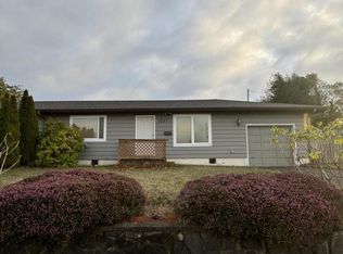 1037 Montgomery Ave, Coos Bay, OR